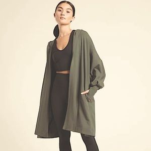 Athleta Mantra Wrap FITS L/XL